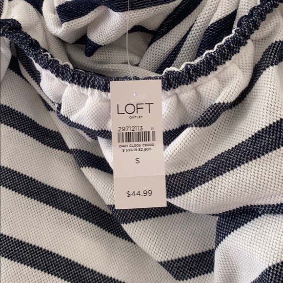 Loft off the shoulder style top 🤍 - Picture 4 of 4